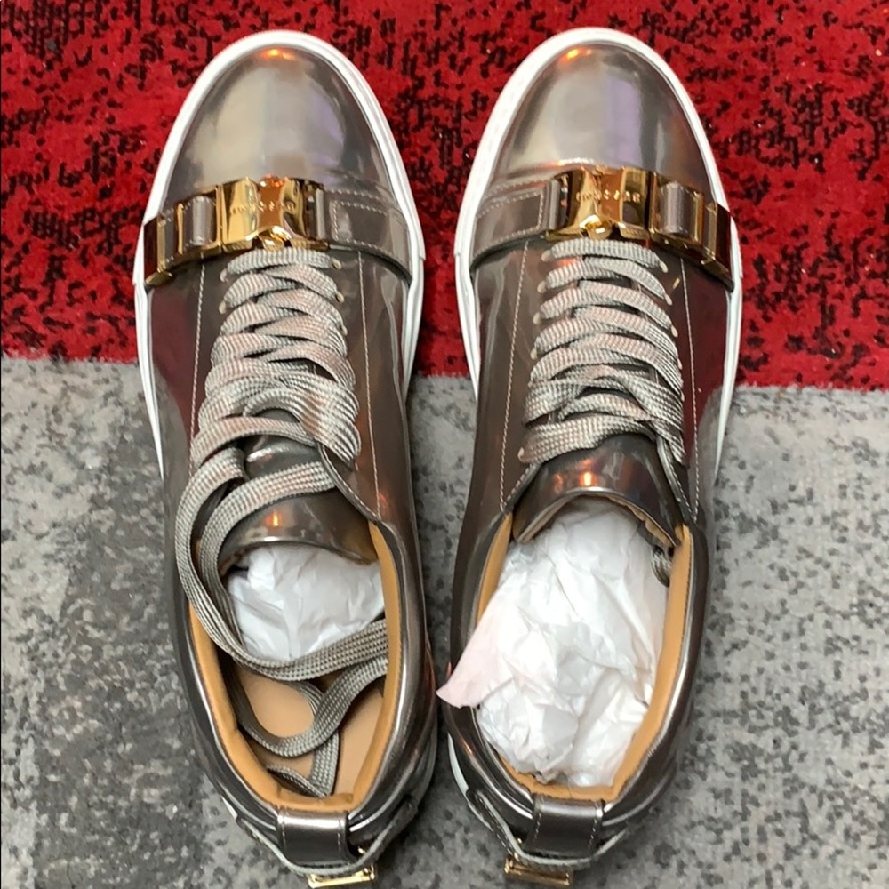 Buscemi worn once size 10 or 43